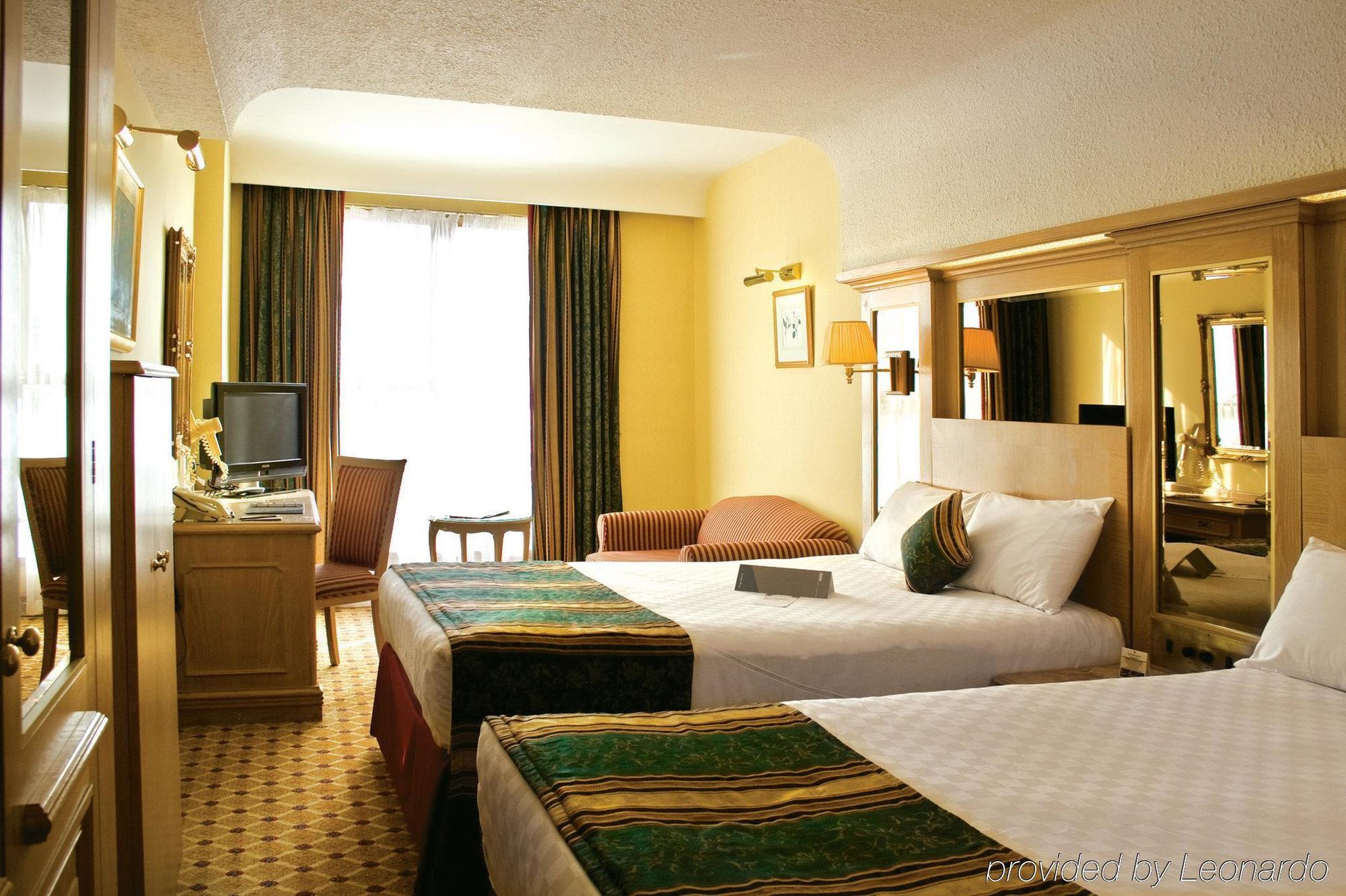Thistle Westminster لندن الغرفة الصورة