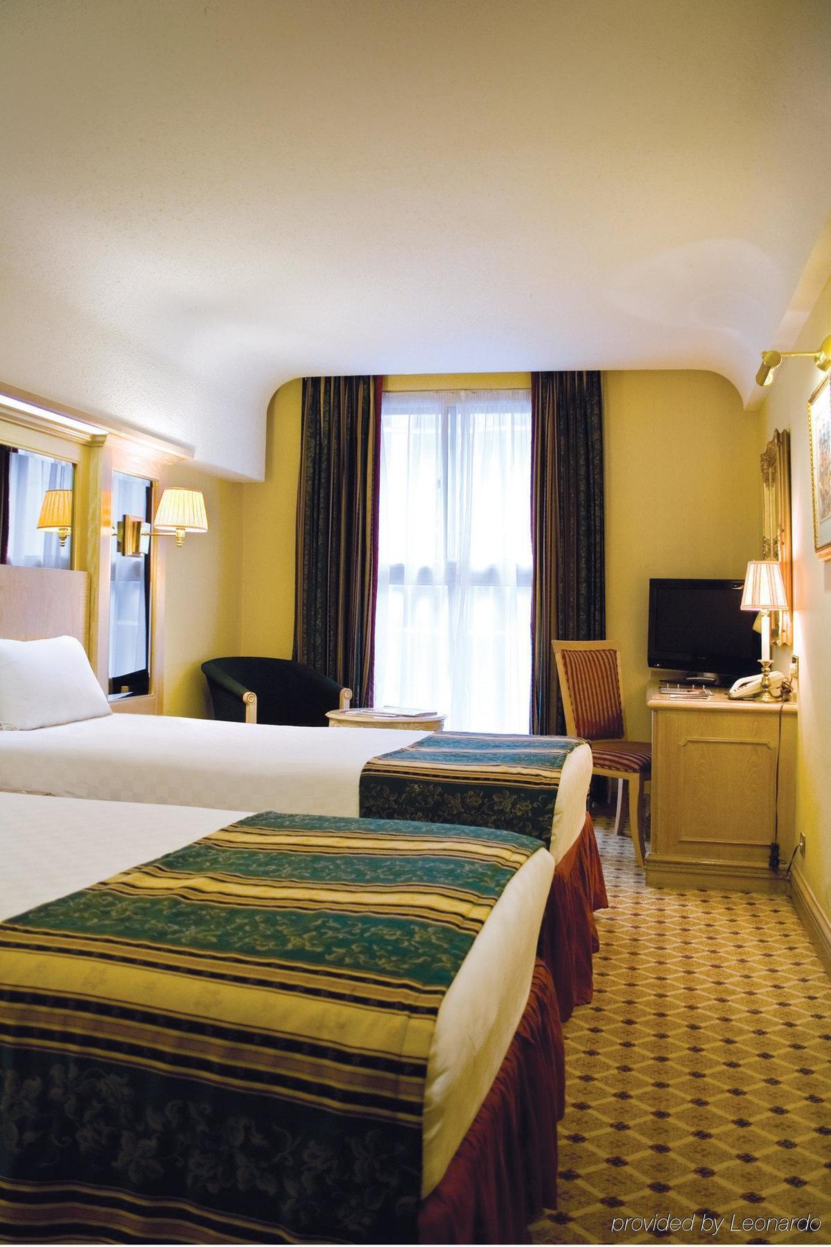 Thistle Westminster لندن الغرفة الصورة
