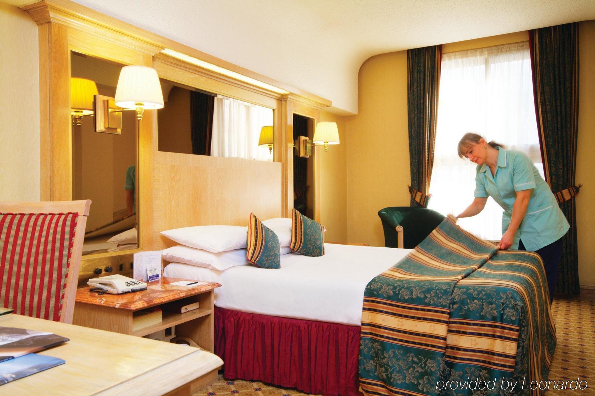 Thistle Westminster لندن الغرفة الصورة