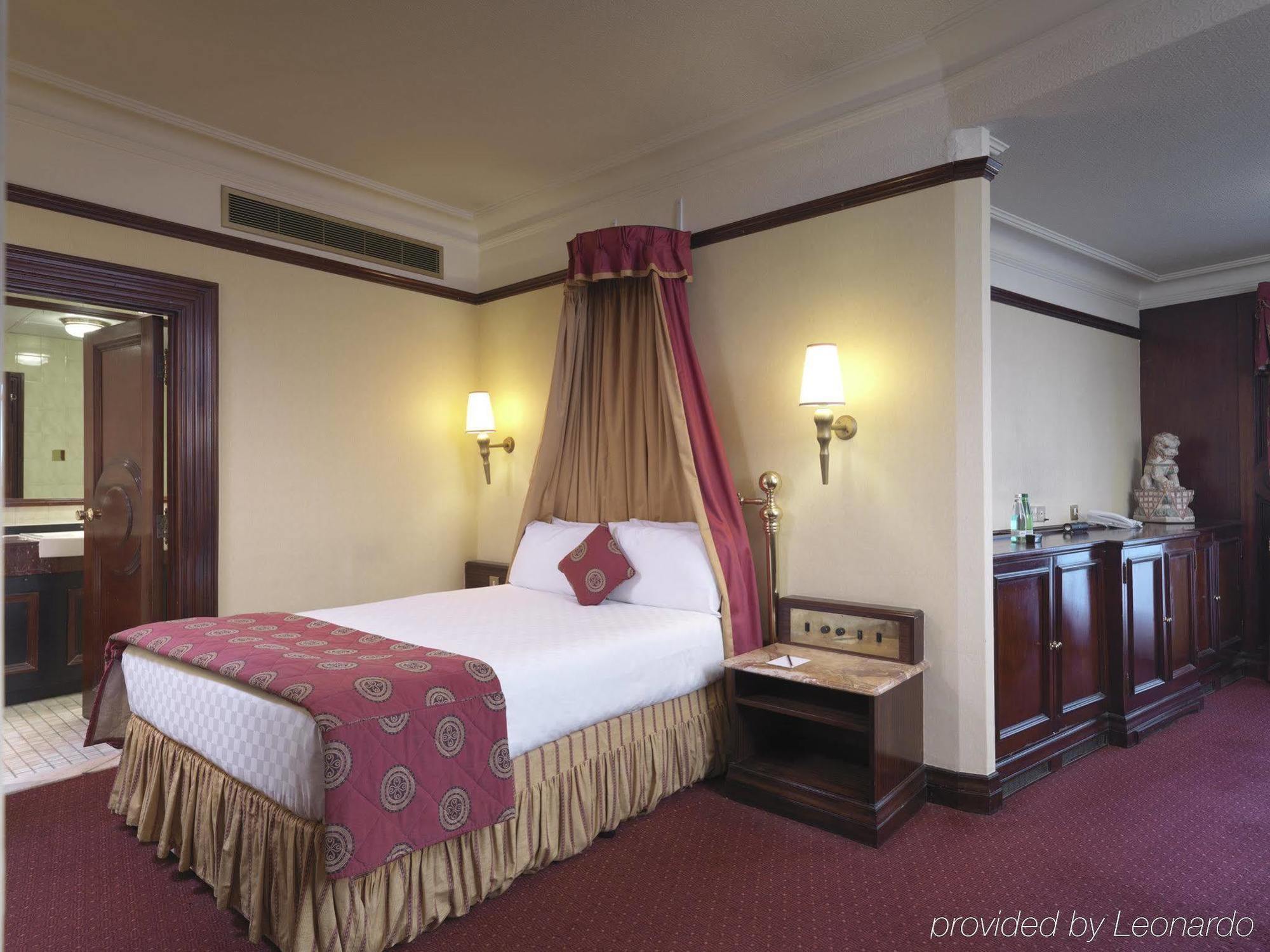 Thistle Westminster لندن الغرفة الصورة